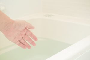 脇の黒ずみは重曹で美白できる 脂汚れに効果抜群の重曹パックとは Masirog ましろぐ